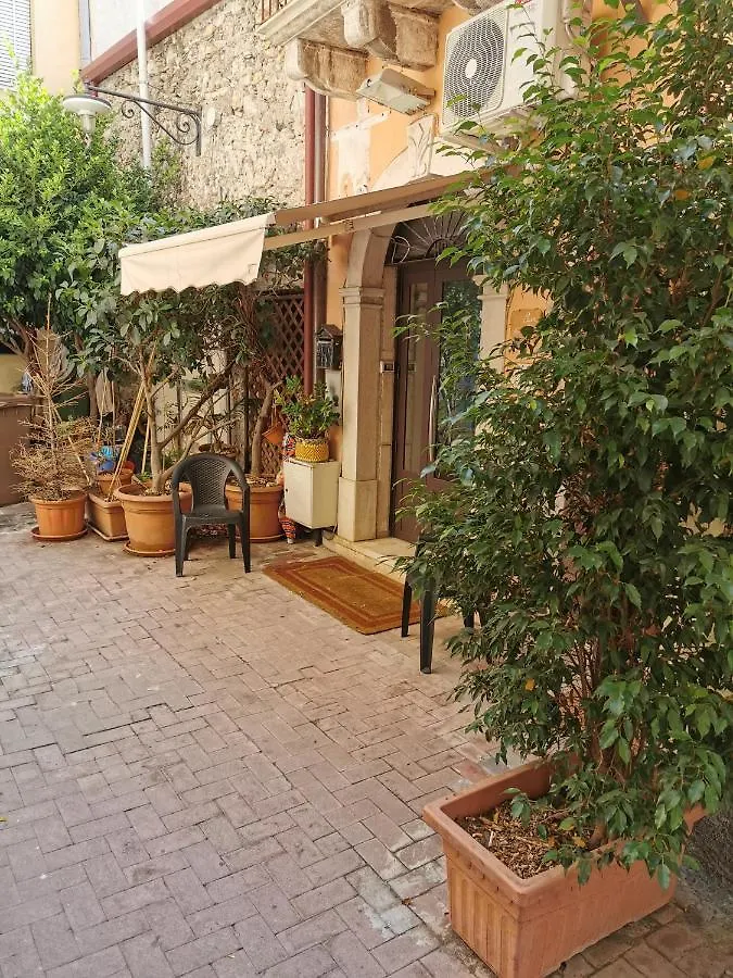 شقة تاورمينا  في Hp Apartament